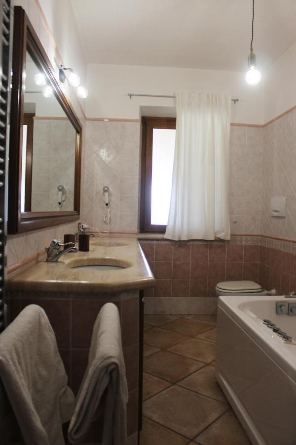 Villa Il Granaio Del Pavone Nepi Exterior foto
